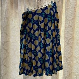 Lularoe Madison skirt with pockets